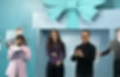 Cara Luna Maya Mengobati Rasa Kangen dengan BTS yang Lagi Hiatus