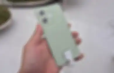 OPPO Ungkap Trik Dibalik Durabilitas & Ketahanan A5 Pro Dari Cairan