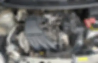 Wajib Tahu, Ini Akibatnya Memanaskan Mesin Mobil Terlalu Lama