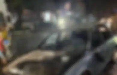 Corolla Nyelonong Sendiri Jumat Malam, Bermula Sopir Cium Bau Ini di Lampu Merah