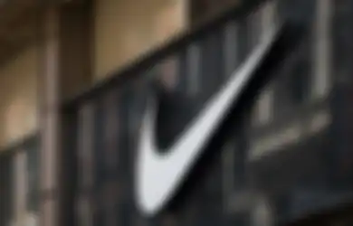 Ternyata Cewek Ini yang Bikin Logo “Swoosh” Nike, Dapet Bayaran Cuma Rp470.000!