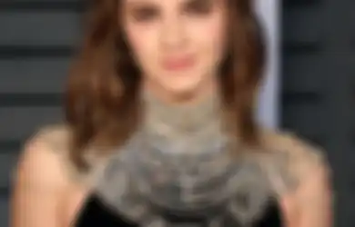 6 Rutinitas Perawatan Kulit ala Emma Watson yang Bisa Kita Coba. Tertarik?