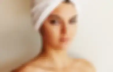 5 Kesalahan Ini Sering Cewek Lakukan di Kamar Mandi. Bener Enggak?