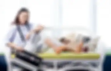 Nyaman dan Anti Ribet! 7 Atribut Fashion Cowok Ini Bisa Jadi Pilihan Buat Cewek Pakai
