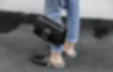 Flat Mules, Sandal Favorit Para Pecinta Fashion 