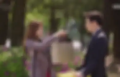 Perlu Dihindari! 6 Kesalahan Flirting Ini Sering Dilakukan Cewek yang Belum Pernah Pacaran
