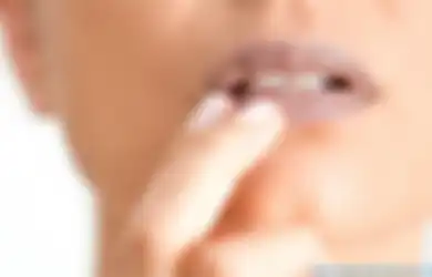 Inilah 7 Kesalahan yang Menyebabkan Bibir Jadi Hitam, Perhatikan