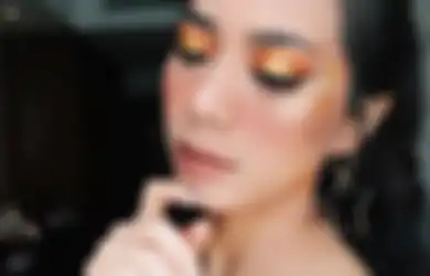 Rekomendasi 5 Lipstik Metalik di Bawah 100 Ribu Buat yang Ingin Tampil Beda