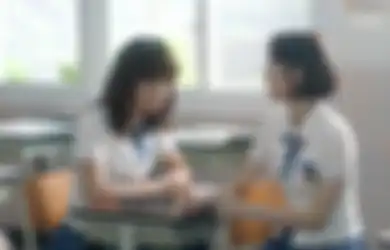 8 Tanda Kepribadian Ambivert yang Bikin Temen-Temen Bingung