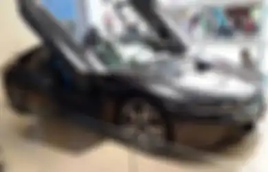 BMW Pajang Supercar Hybrid i8 di IIMS 2014