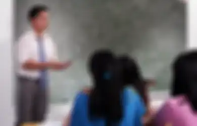 Kisah Guru Membuka Kelas Sore yang Seru Tapi Siswa Harus Bayar Dulu