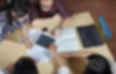 Bilang ke Dosen Kamu Sekarang Juga: Jadwal Kelas yang Nggak Sesuai dengan Jam Biologis Ternyata Bikin Nilai Akademis Kita Buruk