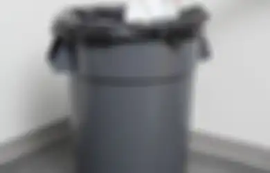 Bingung Kenapa Tempat Sampah Selalu Berantakan? Mungkin Belum Coba Cara Ini!