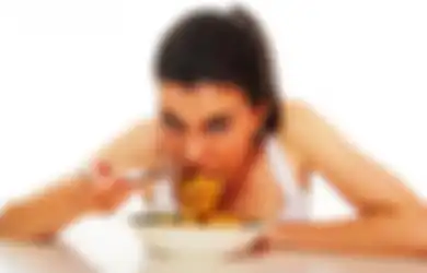 Sedang Diet? Jauhi 7 Makanan yang Membuat Perut Makin Lapar Ini