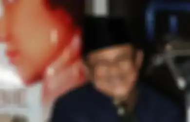BJ Habibie dan Kejutan Lewat Manuver Langit