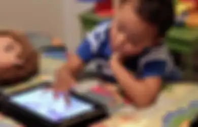 Pakar: Smartphone dan iPad Baik untuk Awal Pertumbuhan Anak