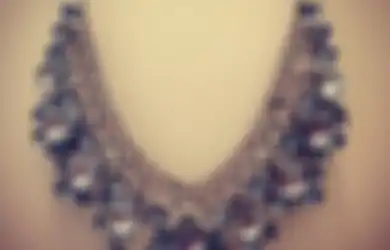 Kehilangan Kalung Berlian Mengkilap
