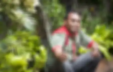 Charles Toto, Memasak Makanan Kelas Dunia di Dapur Rimba