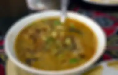 Ke Pangkep Wajib Makan Sop Sodara