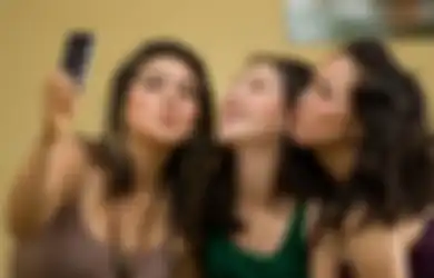 Selfie dan Narsisme, Apa Bedanya?