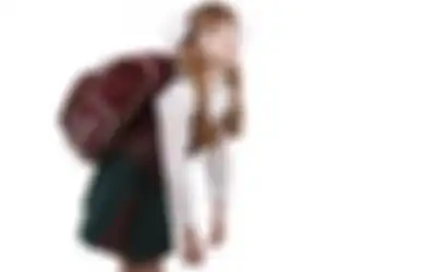 Benarkah Tas yang Terlalu Berat Dapat Menghambat Pertumbuhan Anak?