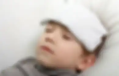 Pertolongan Pertama untuk Anak yang Demam