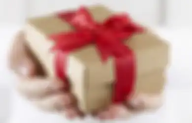 13 Ide Hadiah untuk Pasangan Jarak Jauh (LDR)