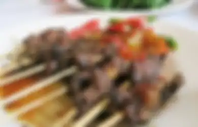 Menikmati Lezatnya Sate Maranggi Setelah Bersepeda Sejauh 80 Km