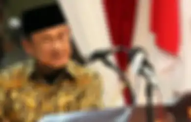 Habibie: Pembelian Tank Leopard untuk Apa?