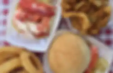 Makanan-makanan Khas Amerika yang Paling Lezat: Lobster dan Kue Kepiting