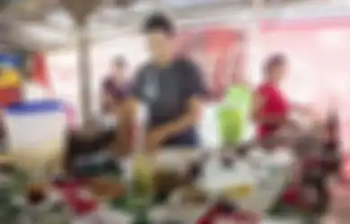 Rasa Otentik Nasi Ayam Sambel Bejek