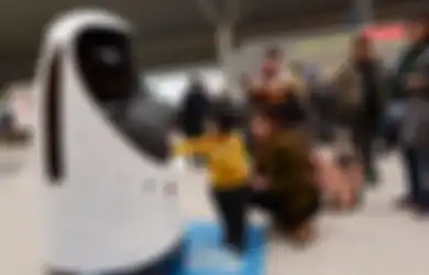 Yuk Berkenalan dengan E-Patrol Robot Sheriff, Robot Polisi di China yang Bisa Mengenali Wajah Kita