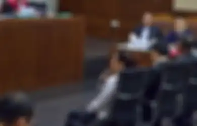 Anggita Ekaputri Akui Pernah Diberi Pakaian, Uang, Hingga Mobil oleh Patrialis Akbar