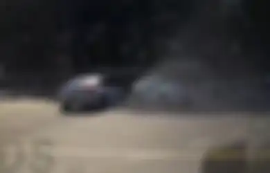 (Video) Kecelakaan Ini Terjadi Gara-gara Munculnya Sebuah Mobil Secara Misterius