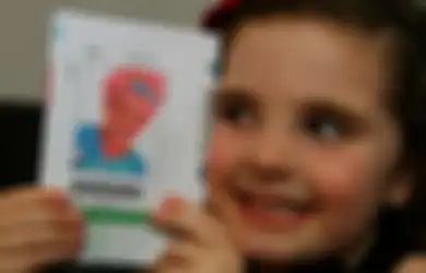 Bencana Membawa Berkah: Balita Ini Raih Juara Foto Terbaik Buku Tahunan Sekolah Walau Salah Kostum