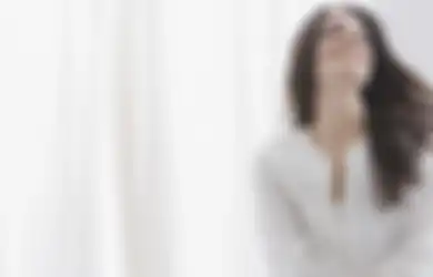 Lupakan Lingerie Mahal, Pria Justru Melihat Wanita Lebih Seksi saat Gunakan Piyama