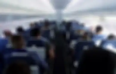 Ternyata Alasan Lampu kabin Dimatikan Saat Pesawat Take Off dan Landing Agar Penumpang Tak Nyaman dan Waspada