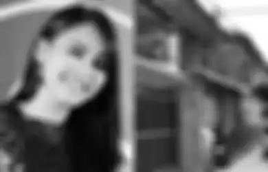 Di Kawasan Padat Penduduk Jauh dari Lingkungan Elit, Hunian Ayu Ting Ting Mencolok Mata di Antara Rumah Tetangga-tetangganya, Lihat Penampakannya yang Bak Bumi dan Langit