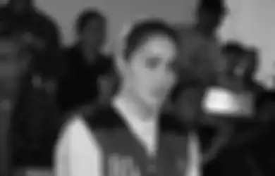 Kini Tampil Tertutup dalam Balutan Hijab Pasca Keluar dari Penjara dan Jadi Istri Faisal Haris, Kelakuan Jennifer Dunn Selama Mendekam di Balik Jeruji Sungguh Tak Terduga