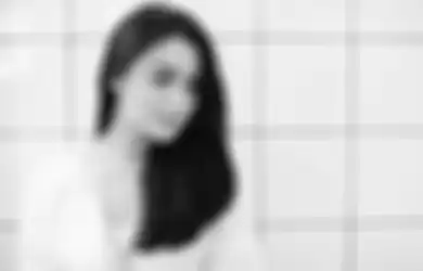 Penuh dengan Dekorasi Foto! Intip Yuk Kamar si Cantik Citra Kirana yang Minimalis Namun Nyaman!