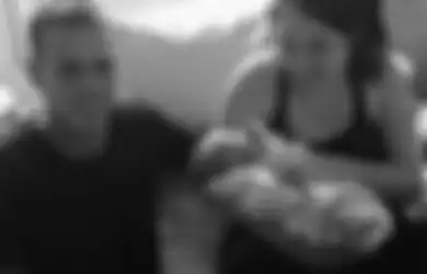 Hidupnya Berubah Drastis Usai Dihubungi Seorang Wanita, Pria Berusia 23 tahun Ini Langsung Jadi Ayah dan Kakek di Waktu Bersamaan, Kok Bisa?