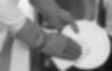 Wajib Ditiru! Kebiasaan Mencuci Piring Orang Korea Ini Ternyata Bisa Cegah Kanker