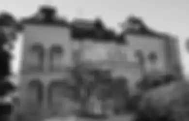 Terkenal Berhantu, Rumah Luas nan Megah Ini Tak Laku Meski Sudah Ditawarkan Secara Gratis, Mantan Penghuni Akui Nenek Buyutnya Lah Sosok yang Seringkali Terlihat
