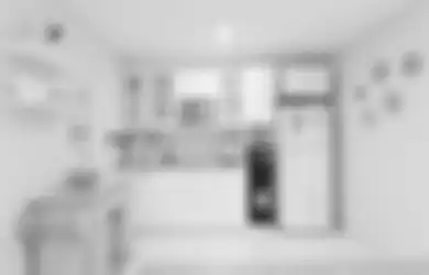 Inspirasi Desain Dapur Putih Bergaya Modern-Klasik, Bersih dan Elegan!