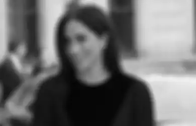 Tampil di Muka Publik, Penampilan Serba Hitam Meghan Markle Langgar Dua Aturan Kerajaan Inggris Sekaligus
