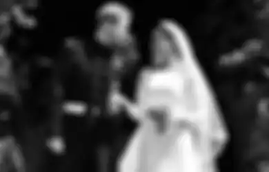 Keputusan Pangeran Harry dan Meghan Markle untuk Keluar dari Kerajaan Buat Kaget Satu Istana, Keduanya Lebih Percaya ke Media Daripada Keluarganya Sendiri, Ratu Elizabeth II Marah Besar