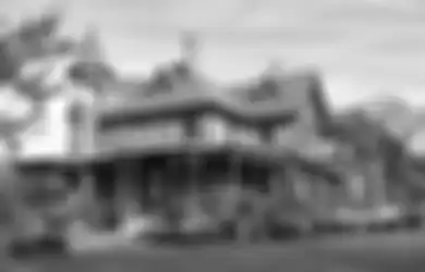 Jadi Tempat Nongkrong Makhluk Halus, Tengok 5 Hunian Berhantu Termahal di Dunia