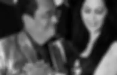 Borok Hotman Paris Dibongkar Seterunya, Sebut Sang Pengacara Pernah Pukuli Meriam Bellina Hingga Masuk Rumah Sakit Saat Masih Jadi Selingkuhan