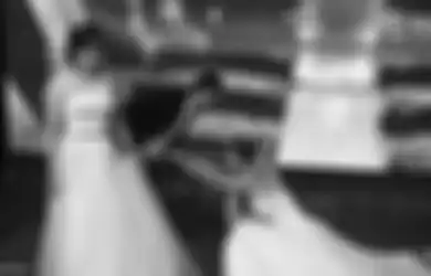 Minta Balikan, Seorang Wanita Nekat Datang ke Nikahan Mantan Pacarnya Lengkap dengan Gaun Pengantin