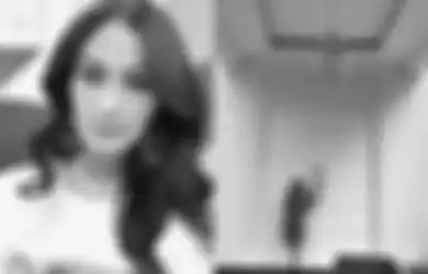 Penghasilan Suami Capai Angka Rp 30 Juta, Iis Dahlia Bocorkan Sudut Rumahnya yang Mirip Hotel Bintang 5, Ada Salon Pribadinya Juga!